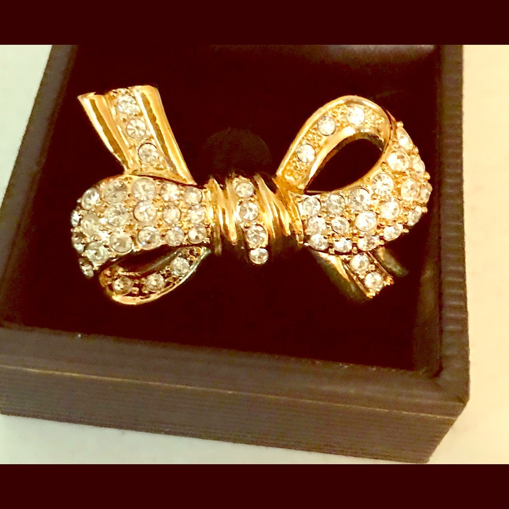 Costume Bow Brooch